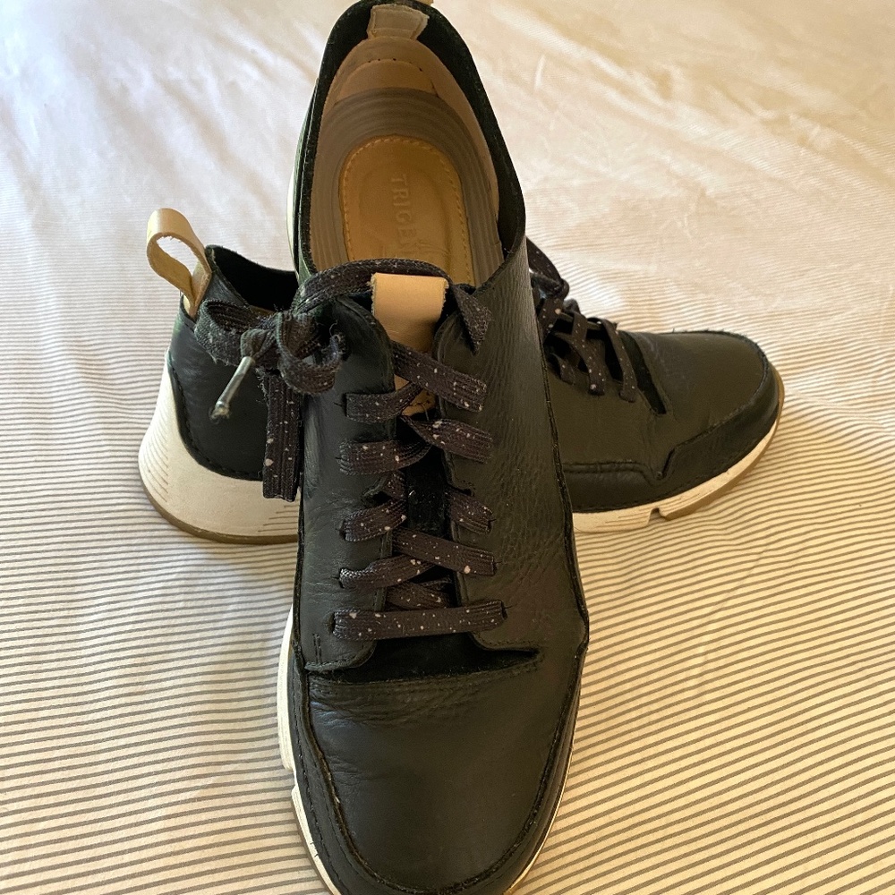 Clarks Trigenic Black Leather Women's Shoes